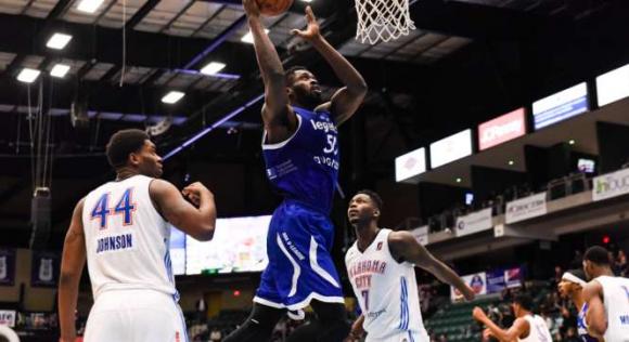 Iowa Wolves vs. Texas Legends at Wells Fargo Arena