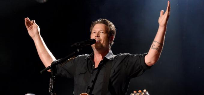 Blake Shelton, Lauren Alaina, The Bellamy Brothers, John Anderson & Trace Adkins at Wells Fargo Arena